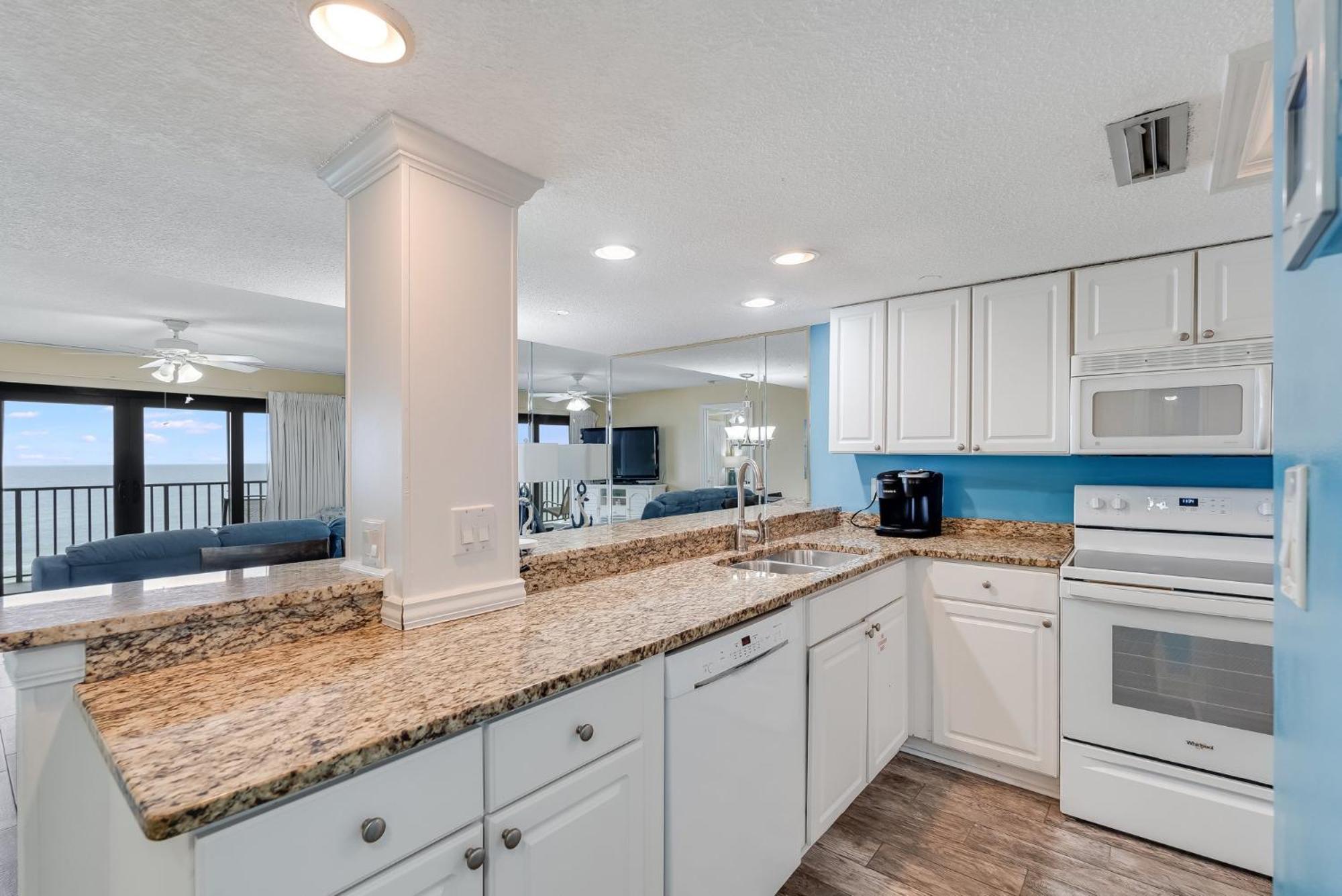 Commodore 605 3 Bedroom 3 Ba With 2 Beachfront Masters Apartment Panama City Beach